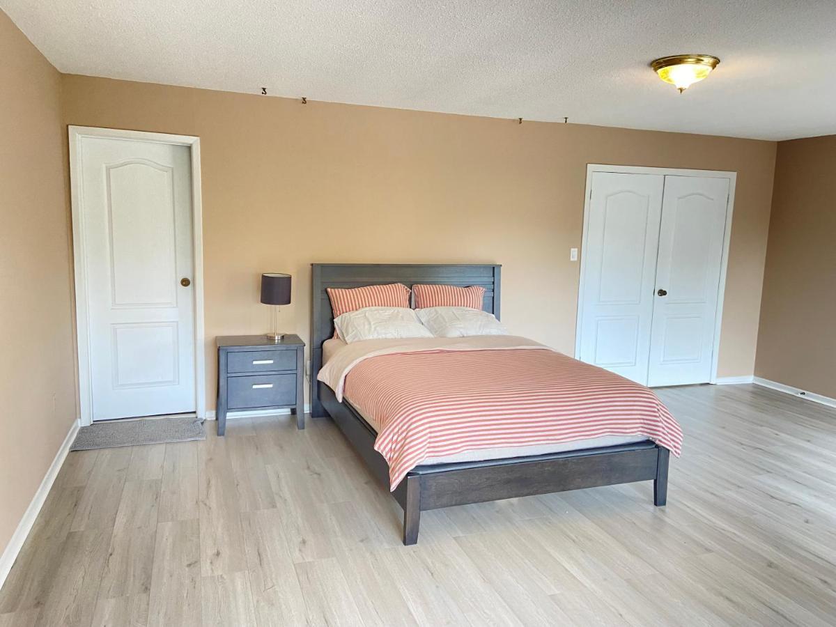41 Huntsmill Blvd Leilighet Toronto Eksteriør bilde