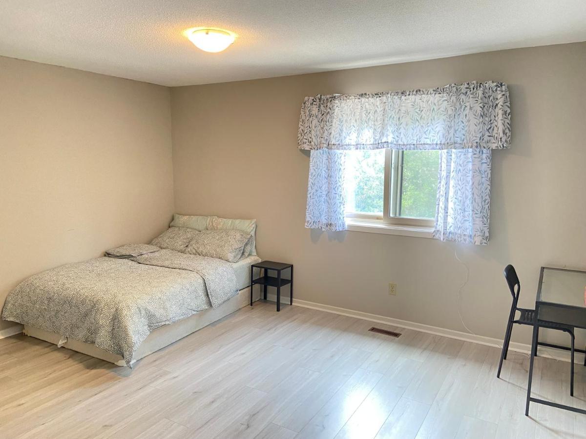 41 Huntsmill Blvd Leilighet Toronto Eksteriør bilde