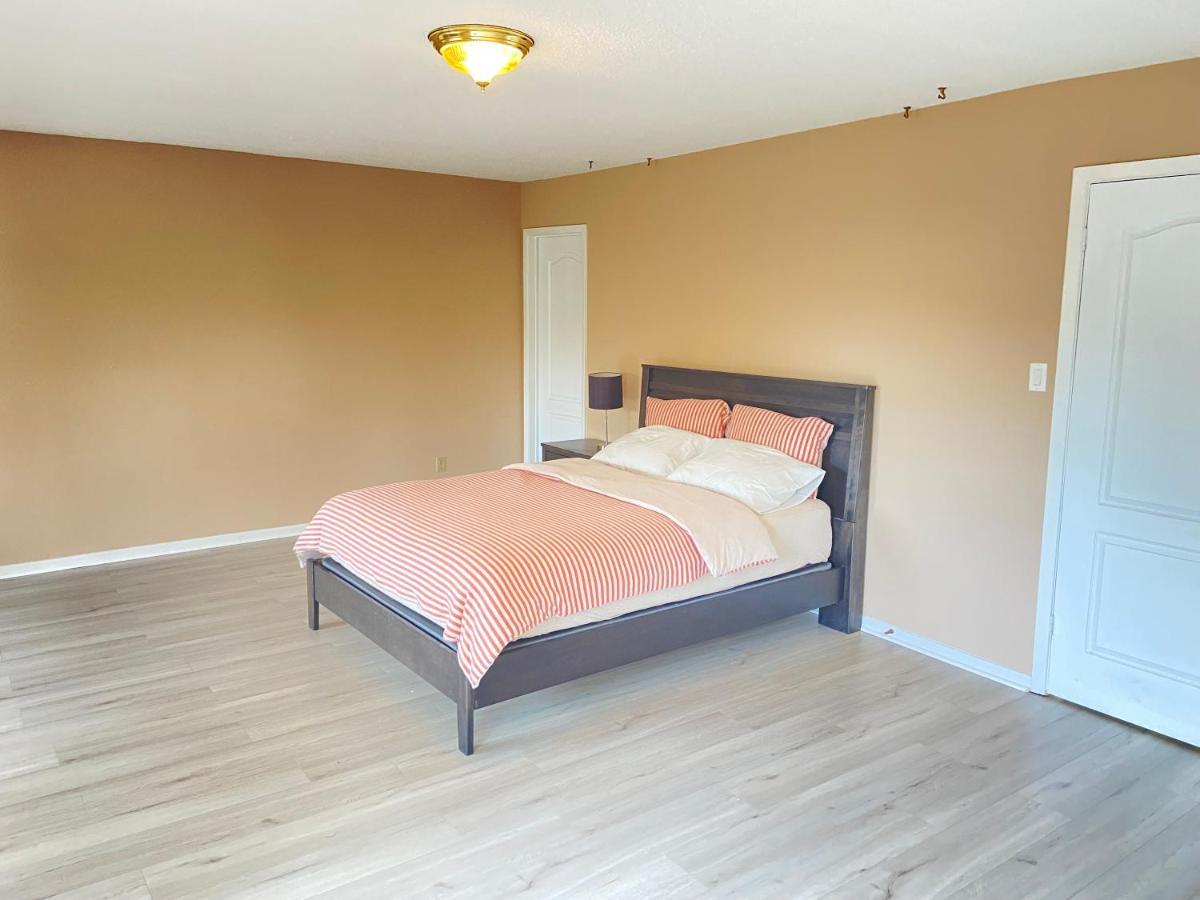 41 Huntsmill Blvd Leilighet Toronto Eksteriør bilde